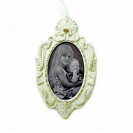 Κορνίζα ξύλινη οβάλ 24*14 εκ. για φώτο 10*15 εκ. λευκή αντικέ μπεζ 16-020