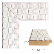 Κορνίζα ξύλινη 8,2 εκ. λευκή ανάγλυφη 470-23